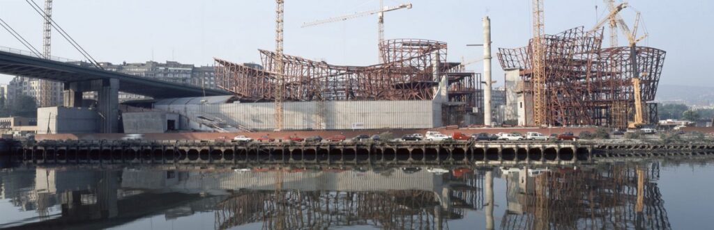 To show the construction of the Guggenheim Museum Architectural model or historical drawing of the Guggenheim Museum by Frank Lloyd Wright, illustrating the iconic spiraling design.